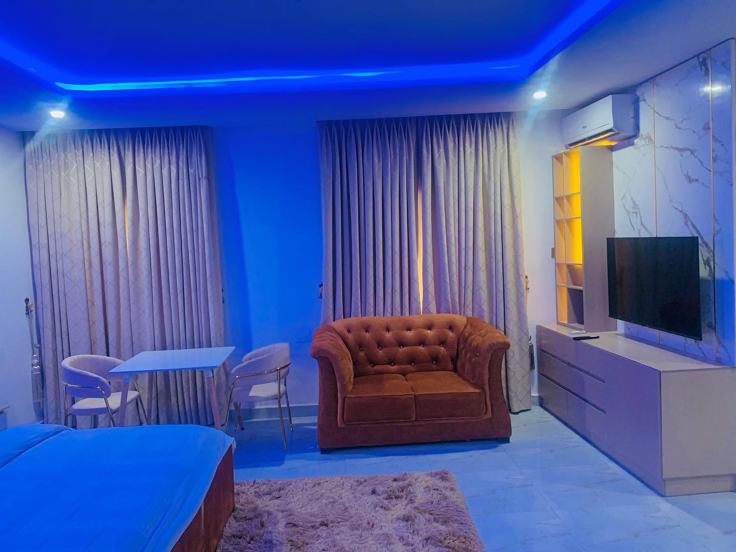 Super Executive Suite